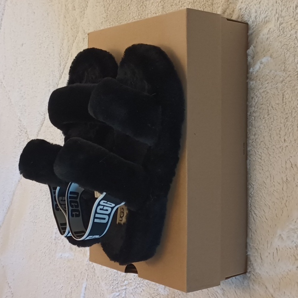 NWB UGG Oh Yeah slingback slippers size 9.